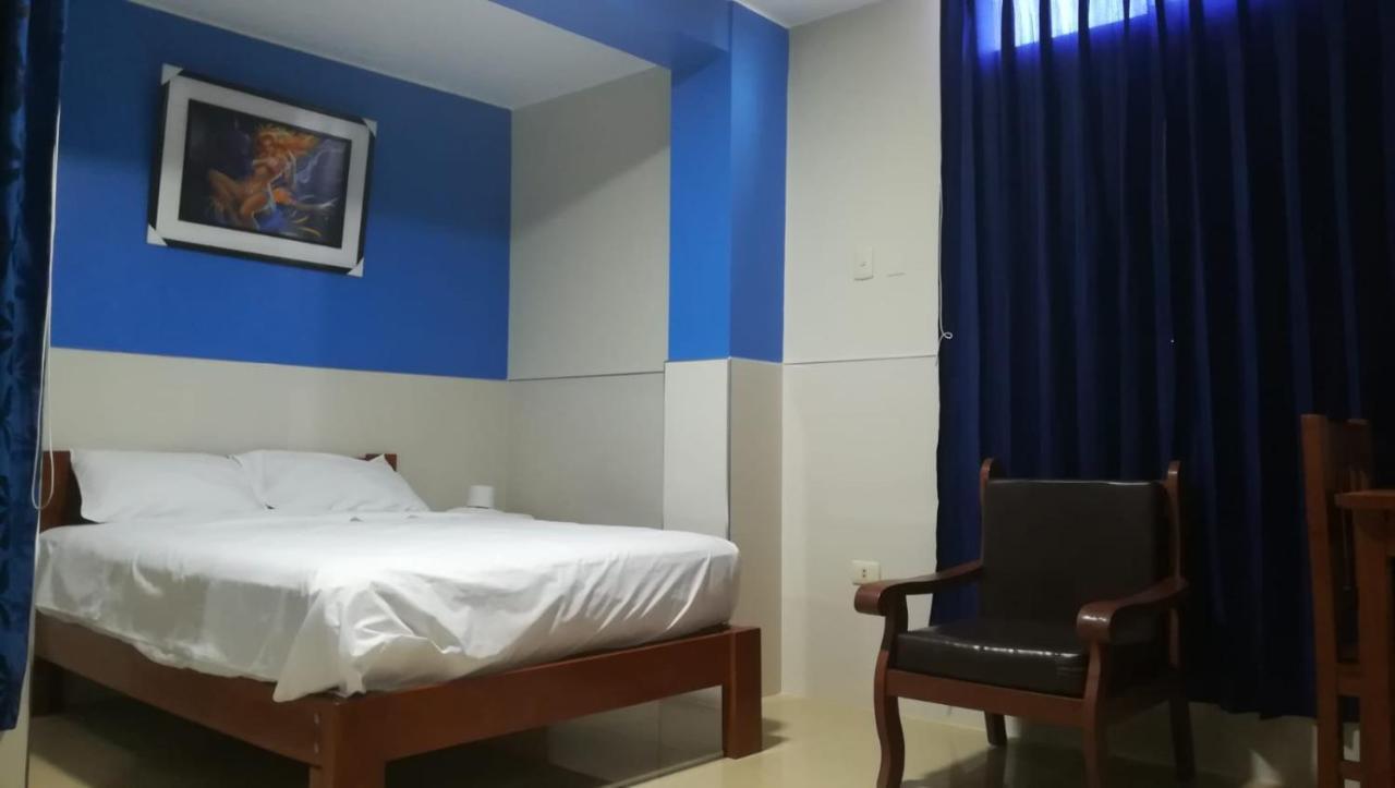 Hotel Real Bolivar 침보테 외부 사진