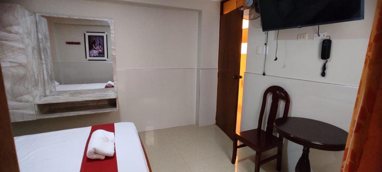 Hotel Real Bolivar 침보테 외부 사진
