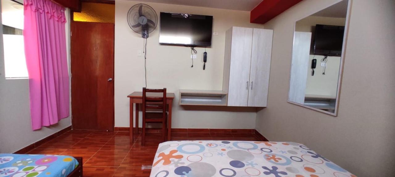 Hotel Real Bolivar 침보테 외부 사진