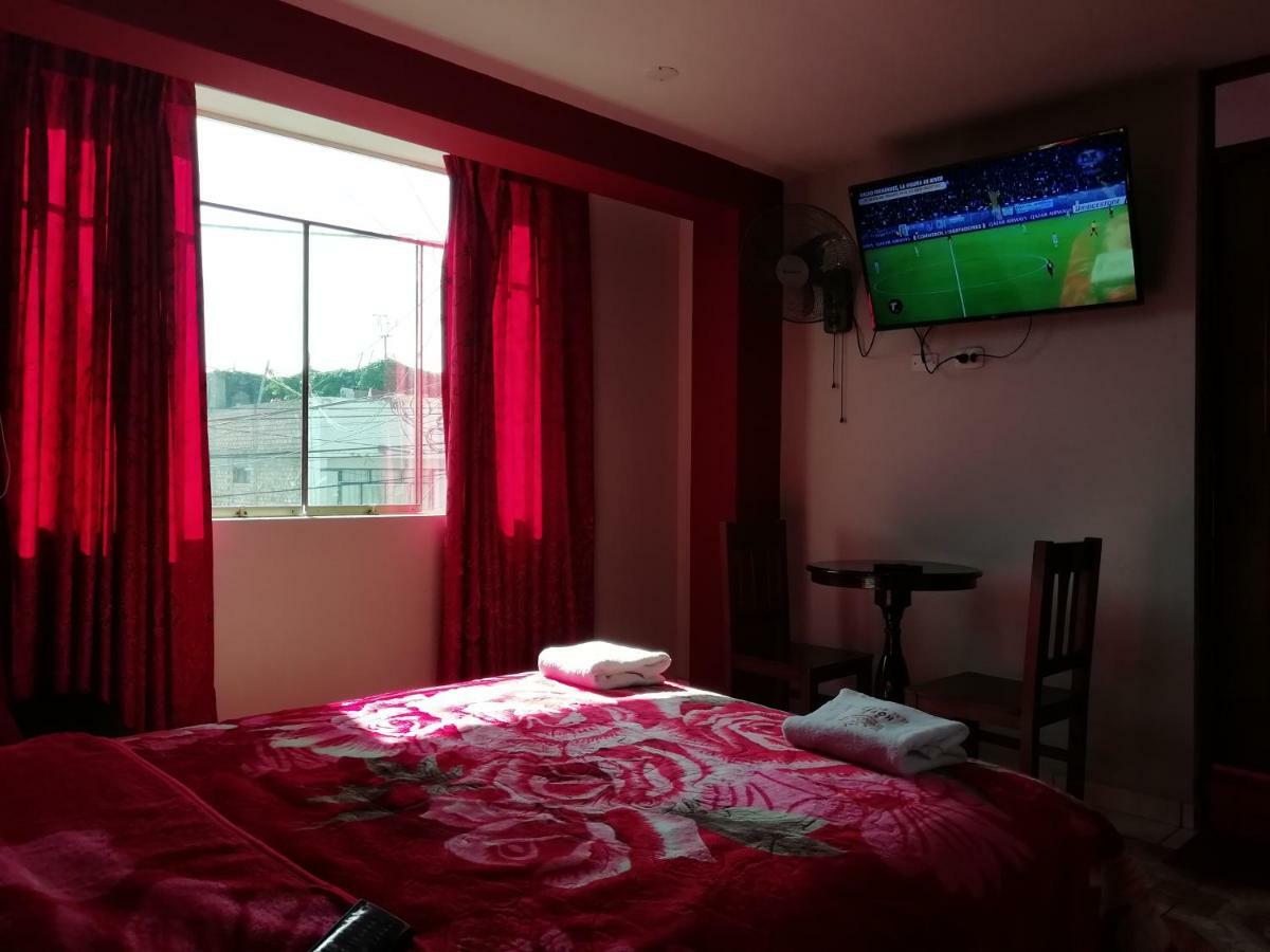 Hotel Real Bolivar 침보테 외부 사진