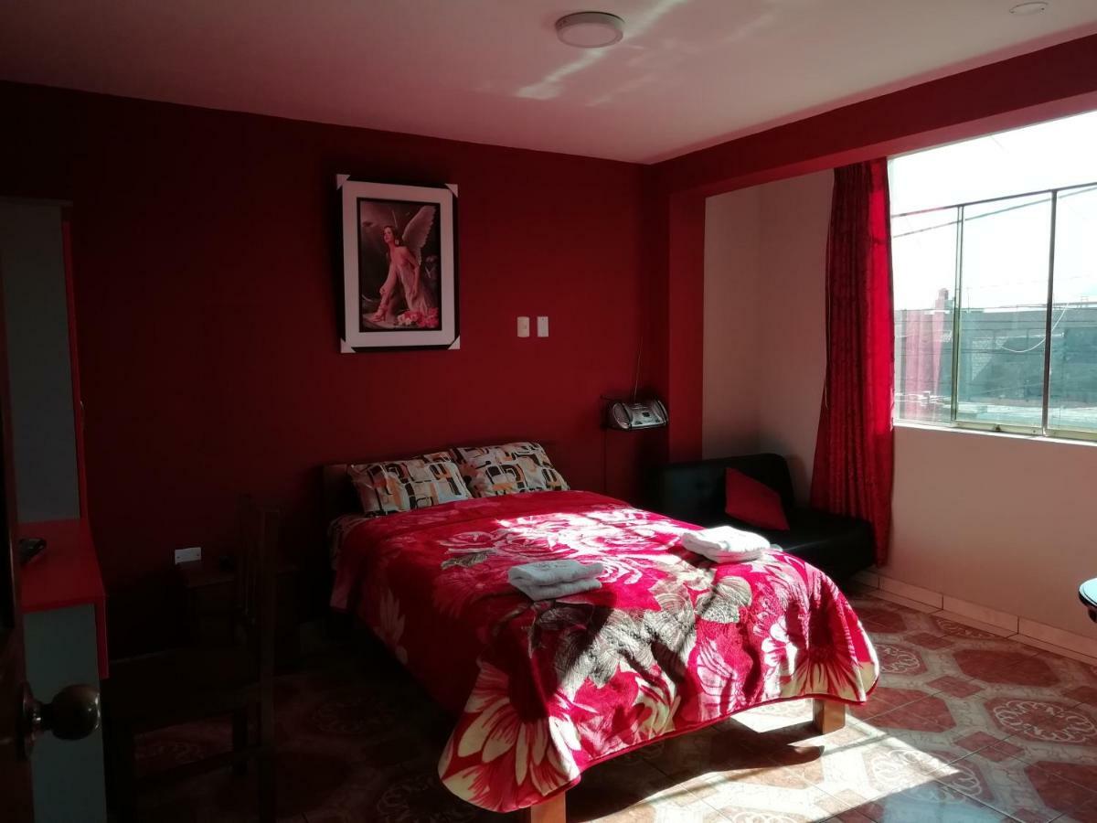 Hotel Real Bolivar 침보테 외부 사진