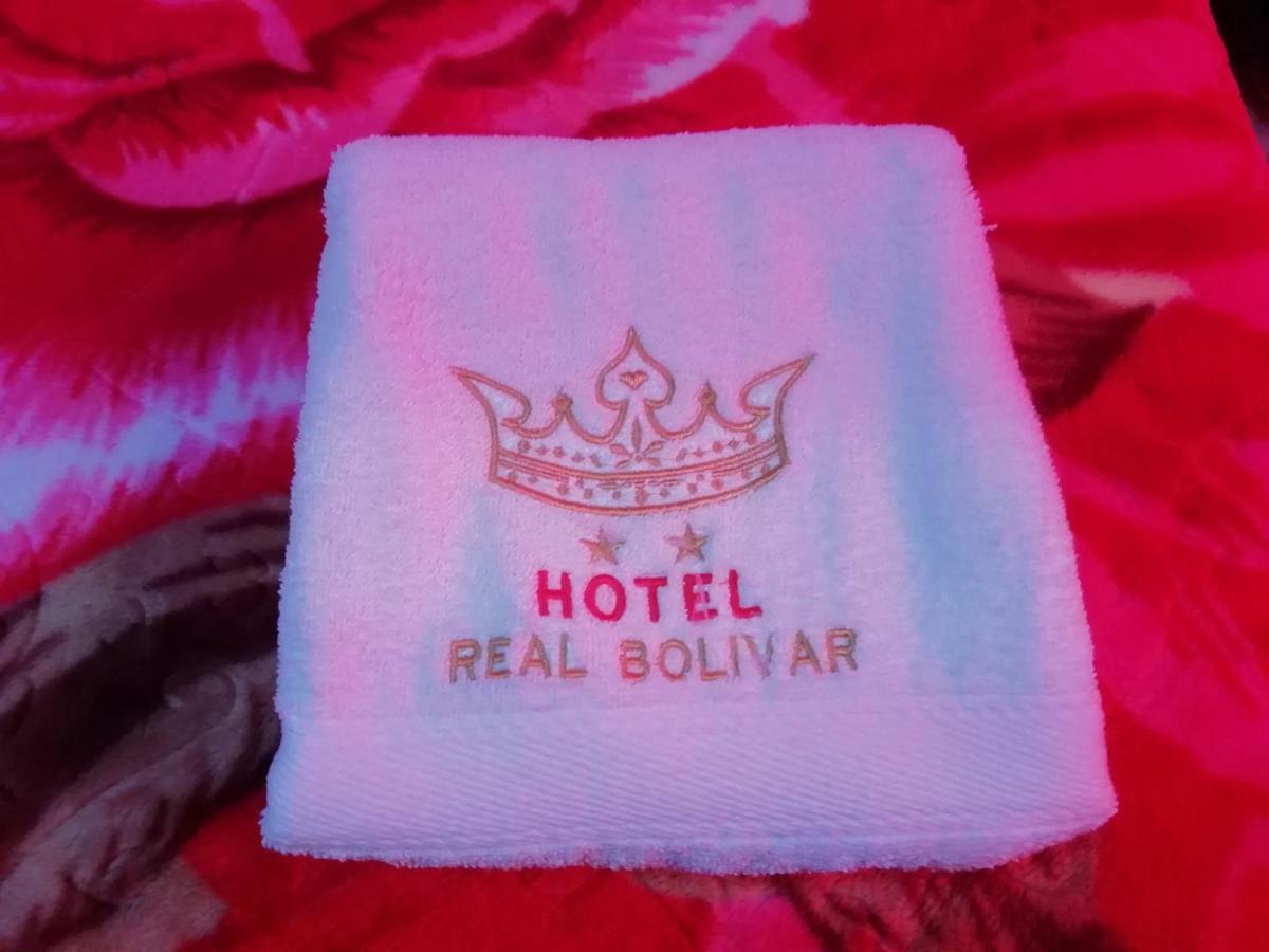 Hotel Real Bolivar 침보테 외부 사진