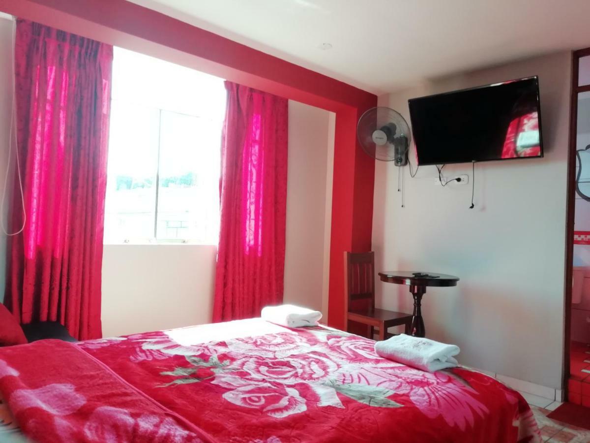 Hotel Real Bolivar 침보테 외부 사진