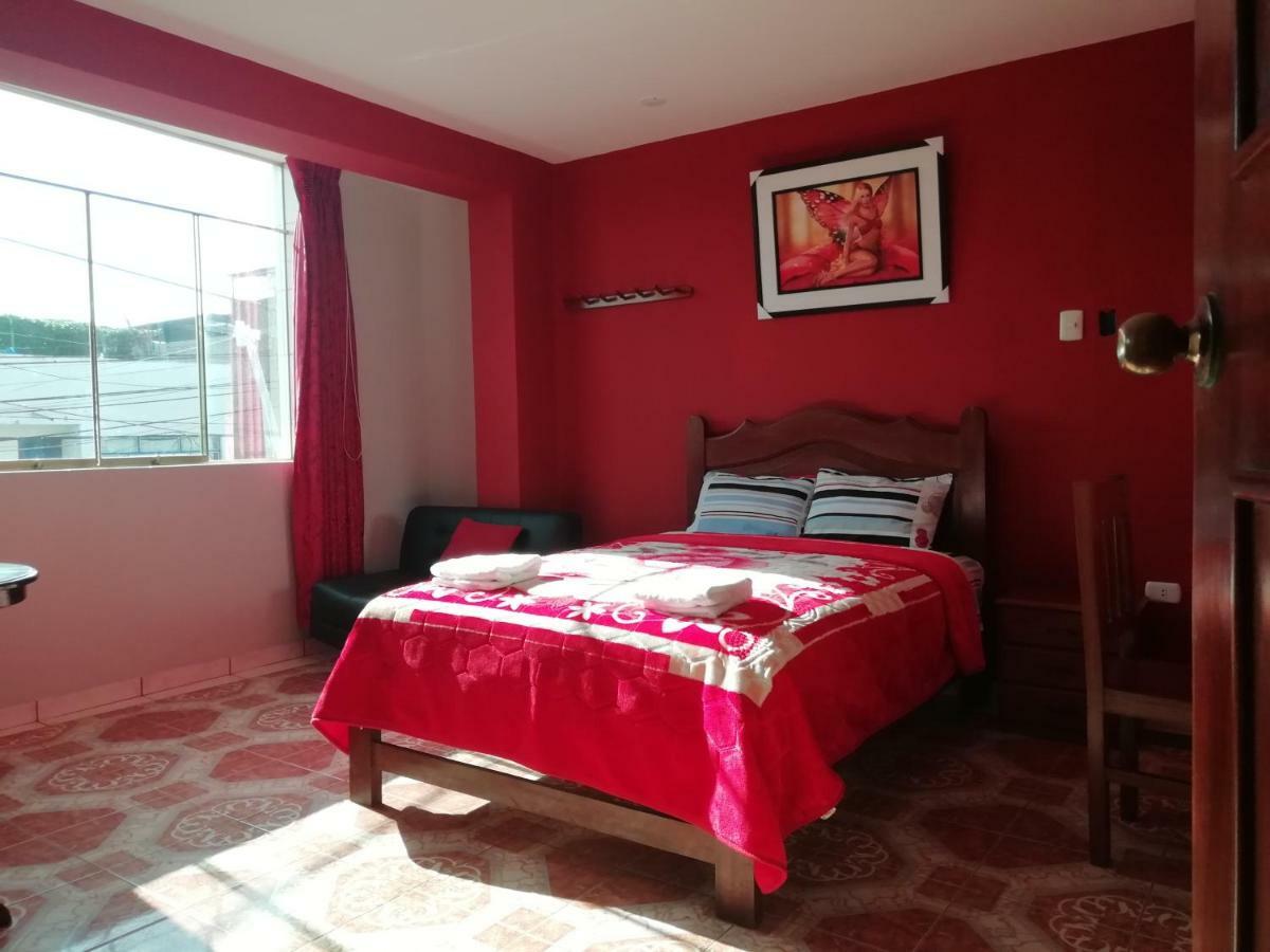 Hotel Real Bolivar 침보테 외부 사진