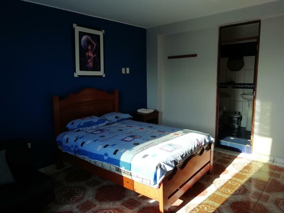 Hotel Real Bolivar 침보테 외부 사진