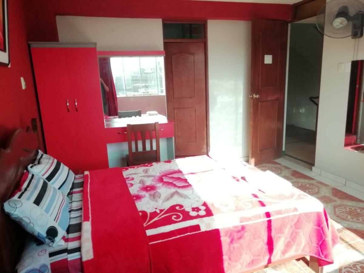 Hotel Real Bolivar 침보테 외부 사진